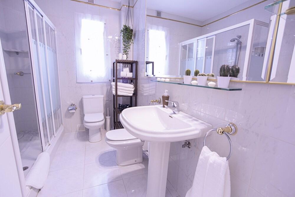 Exclusive Apartments Street Beatas Малага Екстериор снимка